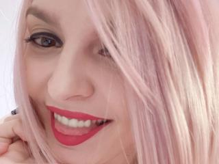 DouceAmelia - Live Sex Cam - 12183740