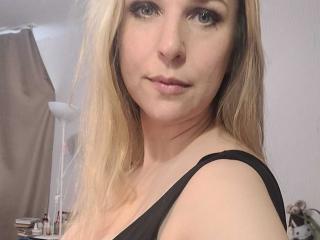 KattiFox - Live sex cam - 12196368