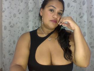 MichelleBrito - сексуальная веб-камера в реальном времени - 12722468