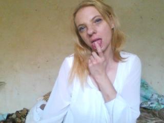 BlondyMarianne - Live sexe cam - 13065120