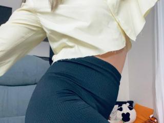 AlicePrings - Live porn & sex cam - 14064176