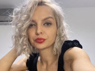 DouceAmelia - Live porn &amp; sex cam - 14390982