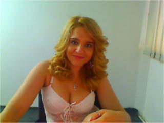 CoquineLilou - Live porn & sex cam - 1565108