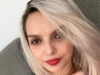 DouceAmelia - Live porn & sex cam - 16107186