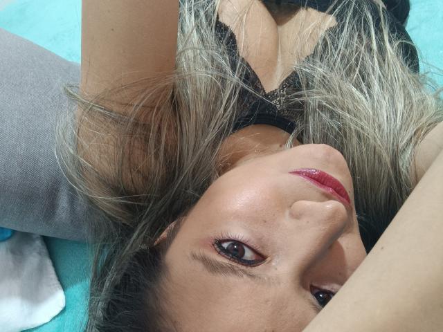 ValeriaHunter69 - Sexe cam en vivo - 16394154