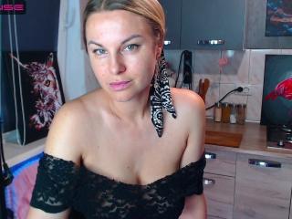 BelleLisaG - Live sex cam - 16777026