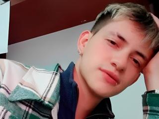 BastianLeonis - Live porn & sex cam - 16830246