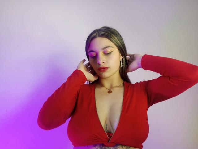 AtheneaRossi - Live sex cam - 16970194