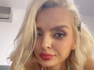 DouceAmelia - Live porn & sex cam - 17275298