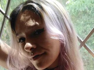 AmelieBlake - Live sex cam - 17435902