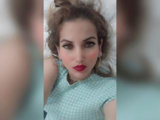 GiuliaAddams - Live porn & sex cam - 18079590