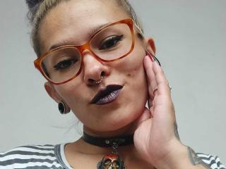 AmelieBlake - Live sex cam - 18421966