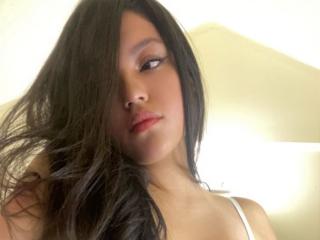 IssaPuasini - Live porn & sex cam - 18878326