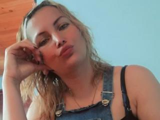 GiuliaAddams - Sexe cam en vivo - 18900582