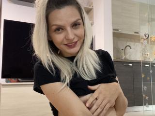 DouceAmelia - Live porn &amp; sex cam - 18948670