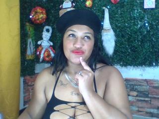 MichelleBrito - Live sex cam - 18953698