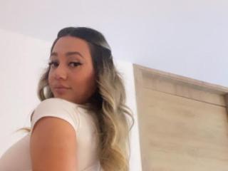 SophieLombardo - Live porn & sex cam - 19241878