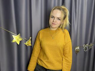 KseniaHopes - Live porn & sex cam - 19244178