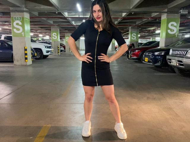 AtheneaRossi - Live sexe cam - 19434730