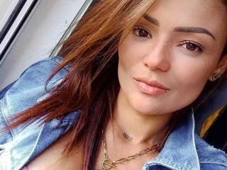 VeronicSaenz - Live sex cam - 19447394