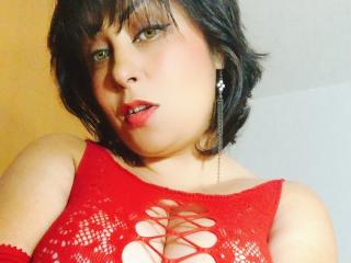 CrisseltCurvyLady - Live Sex Cam - 19470346