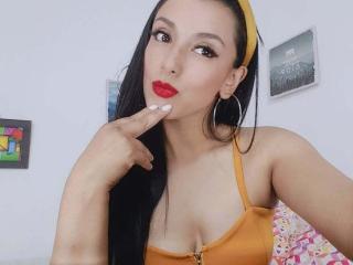 Karoliney - Live Sex Cam - 19530706