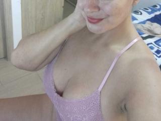 LolaBigTitsJuicy - Live sexe cam - 19545970