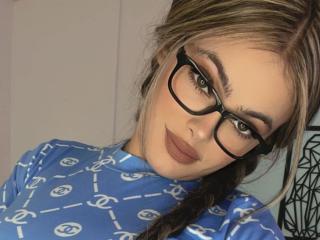 AprilStunt - Live porn & sex cam - 19599938