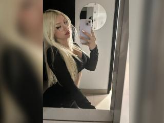 ChristieGarci - Live porn & sex cam - 19671946