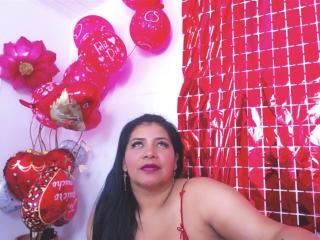 RousseBellaX - Live sex cam - 19747578