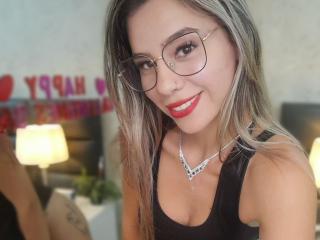 RileySweet - Live porn & sex cam - 19784286