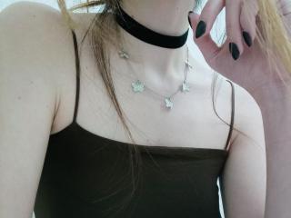 WollyMolly - Live sex cam - 19805362
