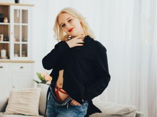 EvelinaSnow - Live Sex Cam - 19843754