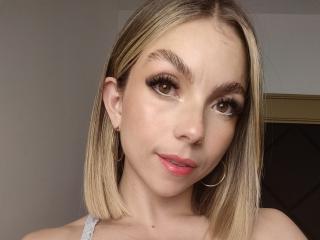 CamilaSuarez - Live sex cam - 19958370