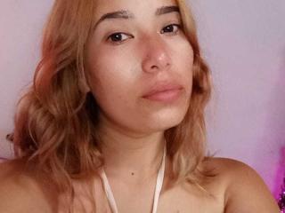 KarlaLov - Live sexe cam - 19993242