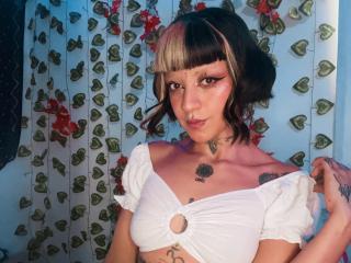 EmmaMonserrato - Live Sex Cam - 20121290