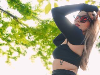 SaraWeest - Live porn & sex cam - 20136390