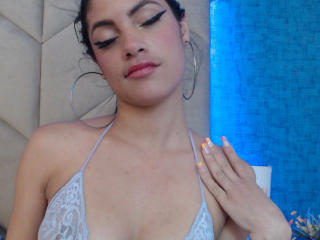 CamilaFerrara - Live sex cam - 20186010