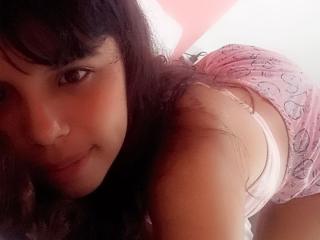 ElaineJones - Sexe cam en vivo - 20219414