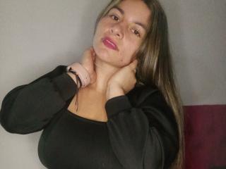 AtheneaRossi - Live sexe cam - 20240586