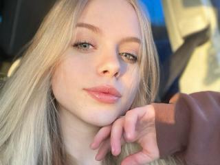 CuteLilly69 - Live sexe cam - 20252786