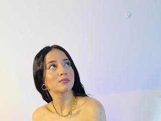 ValerieHang - Live porn & sex cam - 20290618
