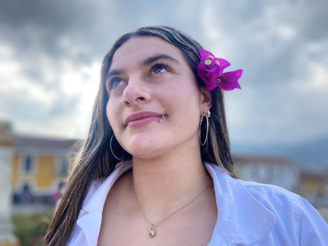 AtheneaRossi - Live Sex Cam - 20329818