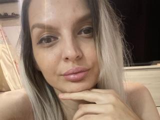 DouceAmelia - Sexe cam en vivo - 20361670