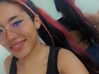 MiaTaylior - Live sex cam - 20367030