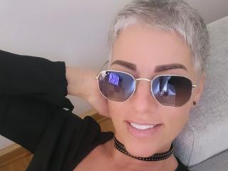 ElaChaude - Live porn & sex cam - 20490382