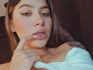 SaraWeest - Live sex cam - 20597162