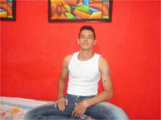 PichuLatin - Sexe cam en vivo - 2110112