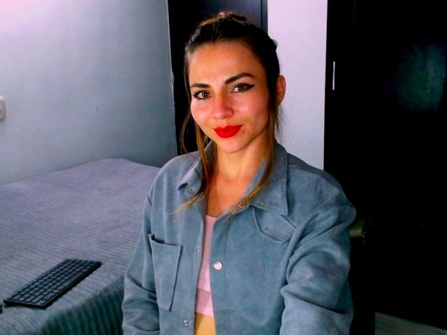 EmelySofia - Sexe cam en vivo - 21412002