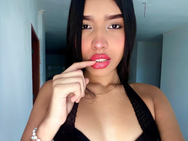 PriscillaRouss - Live porn &amp; sex cam - 22339053